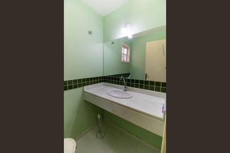 Casa à venda com 180m², 3 quartos e 2 vagas Casa à venda com 180m², 3 quartos e 2 vagasLavabo