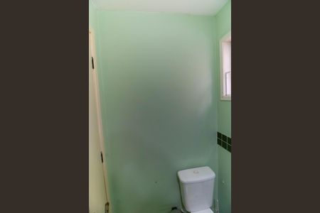 Casa à venda com 180m², 3 quartos e 2 vagas Casa à venda com 180m², 3 quartos e 2 vagasLavabo