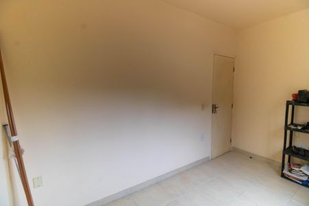 Casa à venda com 180m², 3 quartos e 2 vagas Casa à venda com 180m², 3 quartos e 2 vagasQuarto 1