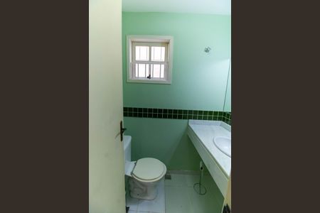 Casa à venda com 180m², 3 quartos e 2 vagas Casa à venda com 180m², 3 quartos e 2 vagasLavabo