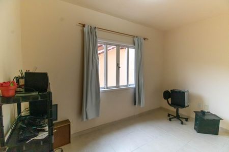 Casa à venda com 180m², 3 quartos e 2 vagas Casa à venda com 180m², 3 quartos e 2 vagasQuarto 1