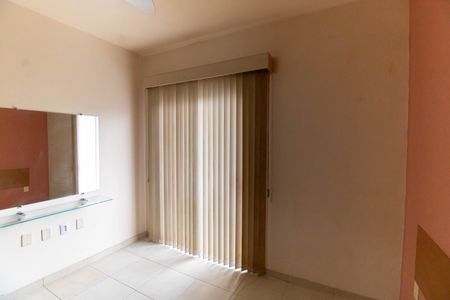 Casa à venda com 180m², 3 quartos e 2 vagas Casa à venda com 180m², 3 quartos e 2 vagasQuarto 2