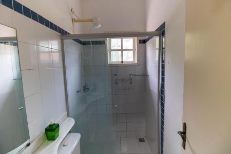 Casa à venda com 180m², 3 quartos e 2 vagas Casa à venda com 180m², 3 quartos e 2 vagasBanheiro da Suíte