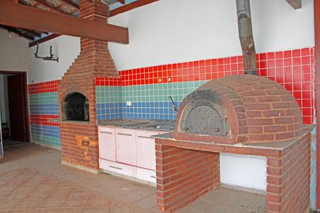 Casa de condomínio para alugar com 460m², 5 quartos e 6 vagasÁrea Externa