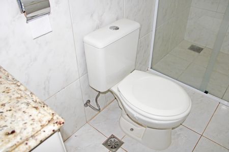 Casa de condomínio para alugar com 460m², 5 quartos e 6 vagasBanheiro da Suíte 2