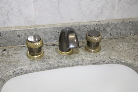 Casa de condomínio para alugar com 460m², 5 quartos e 6 vagasBanheiro