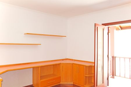 Casa de condomínio para alugar com 460m², 5 quartos e 6 vagasSuíte 3