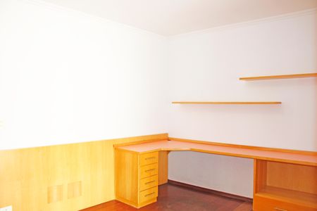 Casa de condomínio para alugar com 460m², 5 quartos e 6 vagasSuíte 3