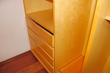 Casa de condomínio para alugar com 460m², 5 quartos e 6 vagasCloset