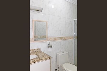 Casa de condomínio para alugar com 460m², 5 quartos e 6 vagasBanheiro da Suíte 2