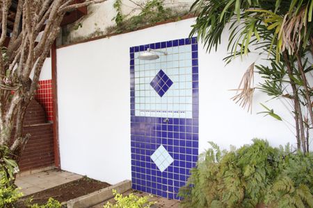 Casa de condomínio para alugar com 460m², 5 quartos e 6 vagasÁrea Externa