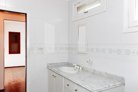 Casa de condomínio para alugar com 460m², 5 quartos e 6 vagasCozinha