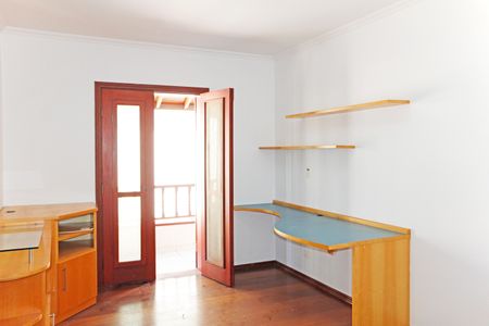 Casa de condomínio para alugar com 460m², 5 quartos e 6 vagasSuíte 3