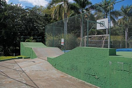 Casa de condomínio para alugar com 460m², 5 quartos e 6 vagasÁrea comum - Skate
