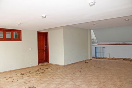 Casa de condomínio para alugar com 460m², 5 quartos e 6 vagasÁrea Externa