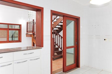 Casa de condomínio para alugar com 460m², 5 quartos e 6 vagasCozinha