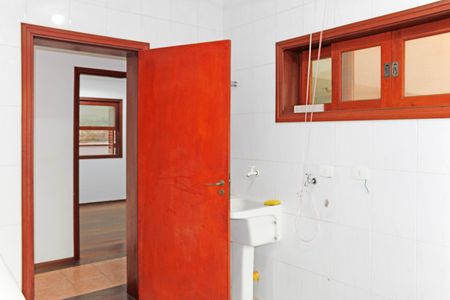 Casa de condomínio para alugar com 460m², 5 quartos e 6 vagasCozinha