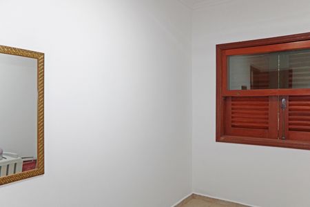 Casa de condomínio para alugar com 460m², 5 quartos e 6 vagasQuarto de Serviço