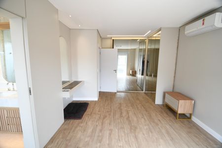 Casa de condomínio à venda com 280m², 3 quartos e 2 vagasQuarto 1 - Suíte