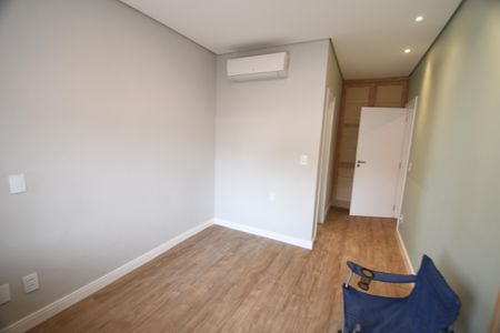 Casa de condomínio à venda com 280m², 3 quartos e 2 vagasQuarto 2 - Suíte