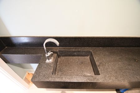 Casa de condomínio à venda com 280m², 3 quartos e 2 vagasLavabo