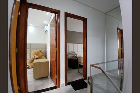 Casa à venda com 218m², 3 quartos e 3 vagasCorredor
