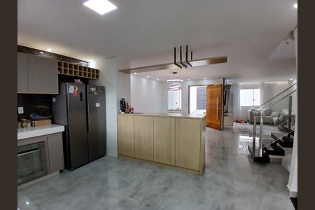 Casa à venda com 218m², 3 quartos e 3 vagasCozinha