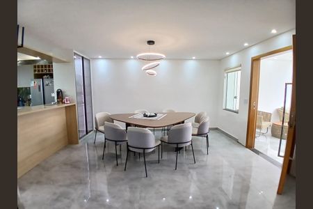 Sala de casa à venda com 3 quartos, 218m² em Tropical, Contagem