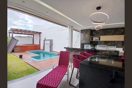 Casa à venda com 218m², 3 quartos e 3 vagasChurrasqueira