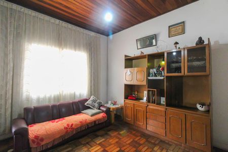 Casa à venda com 130m², 2 quartos e 4 vagasSala