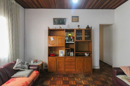 Casa à venda com 130m², 2 quartos e 4 vagasSala