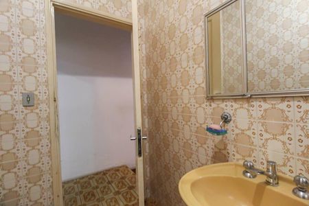 Casa à venda com 130m², 2 quartos e 4 vagasBanheiro