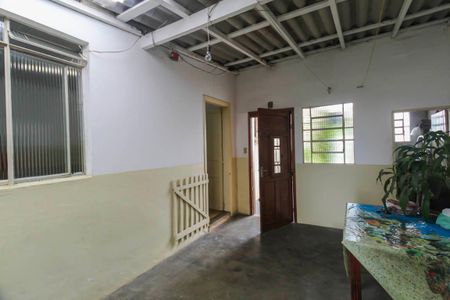 Casa à venda com 130m², 2 quartos e 4 vagasÁrea de Serviço