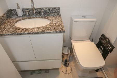 Apartamento à venda com 88m², 2 quartos e 2 vagasBanheiro Social