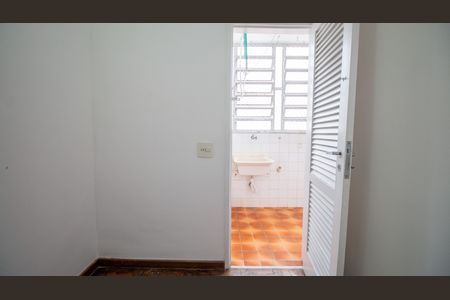 Apartamento à venda com 180m², 2 quartos e 2 vagas Apartamento à venda com 180m², 2 quartos e 2 vagasQuarto de Serviço