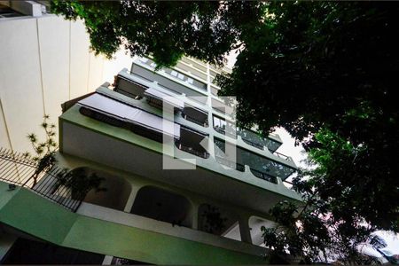 Apartamento à venda com 180m², 2 quartos e 2 vagas Apartamento à venda com 180m², 2 quartos e 2 vagasFachada