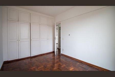 Apartamento à venda com 180m², 2 quartos e 2 vagas Apartamento à venda com 180m², 2 quartos e 2 vagasQuarto 2