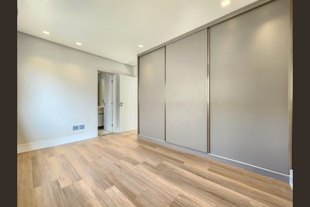 Casa de condomínio à venda com 442m², 5 quartos e 4 vagasSuíte 4