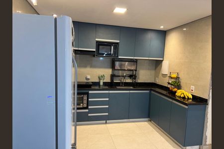 Casa de condomínio para alugar com 210m², 3 quartos e 4 vagasCozinha