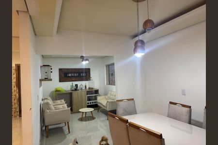 Sala de casa de condomínio para alugar com 3 quartos, 210m² em Condomínio Village do Gramado, Lagoa Santa