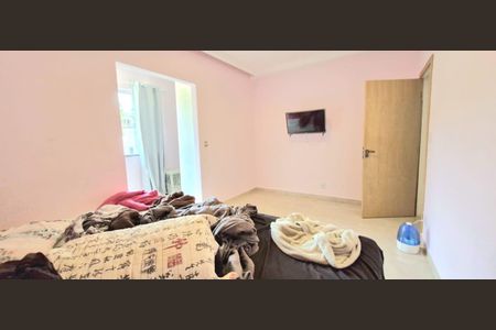 Casa de condomínio à venda com 210m², 3 quartos e 4 vagasSuíte 1