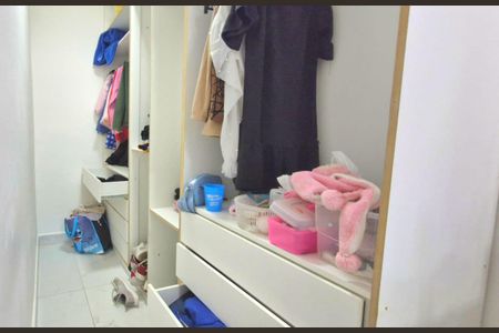 Casa de condomínio à venda com 210m², 3 quartos e 4 vagasSuite 3