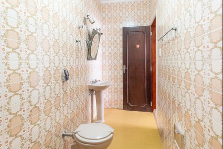 Casa à venda com 175m², 3 quartos e 3 vagasBanheiro da Suíte