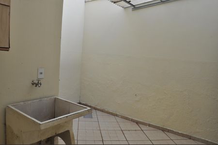 Casa para alugar com 123m², 3 quartos e 1 vaga Casa para alugar com 123m², 3 quartos e 1 vagaÁrea de Serviço