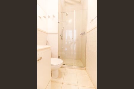 Casa de condomínio para alugar com 180m², 4 quartos e 2 vagasBanheiro 