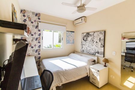 Casa de condomínio para alugar com 180m², 4 quartos e 2 vagasQuarto 2