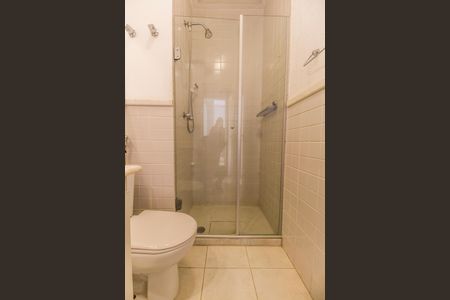 Casa de condomínio para alugar com 180m², 4 quartos e 2 vagasBanheiro 