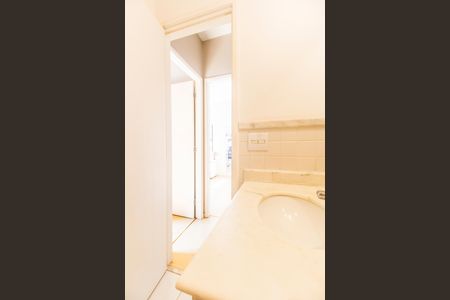 Casa de condomínio para alugar com 180m², 4 quartos e 2 vagasBanheiro 