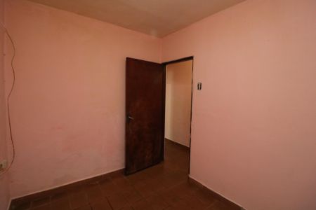 Quarto de casa para alugar com 1 quarto, 70m² em Parque dos Bancarios, São Paulo