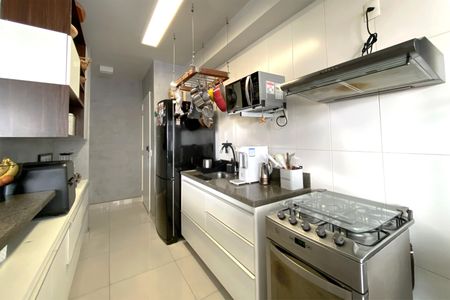 Apartamento à venda com 83m², 3 quartos e 2 vagasCozinha